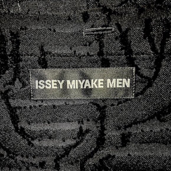 ISSEY MIYAKE MEN, "Final Markdown" Black Jacket Blazer, 2 Buttons, Size 4 - L - Picture 8 of 9
